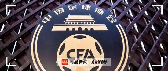 在电影院摸到她高潮
