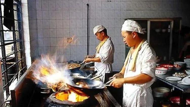 久久精品中文字幕第一页